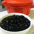debusuke's cooksnap of when they made 電子レンジ圧力鍋で　黒豆の煮物.