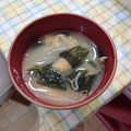 ラリー＆サラ's cooksnap of when they made もやしと油揚げとわかめの味噌汁.