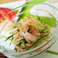 yumyumfish's cooksnap of when they made ごま油香る♪ハムきゅうりと玉ねぎの和え物.