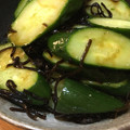 ユルゲン's cooksnap of when they made きゅうりと塩こんぶの浅漬け.