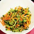☆どーも☆'s cooksnap of when they made ダシダで☆キュウリと人参の簡単ナムル.
