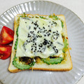 Chikatan☆'s cooksnap of when they made 丸ごとゴーヤの海苔わさび和トースト.