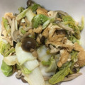 ゆうこあっとえす's cooksnap of when they made 白菜&残り野菜を簡単消費☆ずぼら炒め.