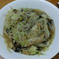 クックQNOM99☆'s cooksnap of when they made きゃべつ・ぶなしめじ・油揚げ・春雨の煮物.