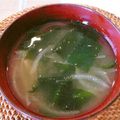 horseland's cooksnap of when they made ワカメと玉ねぎのみそ汁.