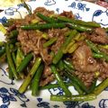 りちな's cooksnap of when they made 牛肉とニンニクの芽のオイスターソース炒め.