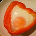 cocociva's cooksnap of when they made パプリカお皿で目玉焼き.
