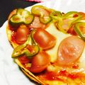 tomo☆com's cooksnap of when they made 簡単★餃子の皮でパリパリピザ.