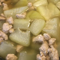 きゃんきょん's cooksnap of when they made 調味料は白だしのみ！豚肉と冬瓜の煮物.