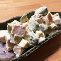 ☆おCHIBIこ☆'s cooksnap of when they made アボカドと蒸し鶏のマヨ和え.