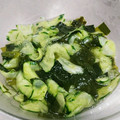 ☆ちゃちゃっとさん☆'s cooksnap of when they made 簡単!!わかめときゅうりの酢の物.