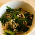 サトモユリア's cooksnap of when they made 10分完成♪えのきとニラのバター醤油炒め.