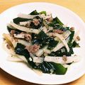 chirochan☆'s cooksnap of when they made 細切り大根とワカメのショウガ炒め.