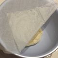 なつき☆ミ's cooksnap of when they made 私的☆パン発酵時キッチンペーパーの掛け方.