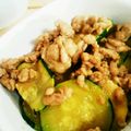 はるかにゃん's cooksnap of when they made 簡単シンプル！ズッキーニのそぼろ味噌炒め.