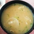 かほたくhy's cooksnap of when they made じゃがいもと玉ねぎのお味噌汁.