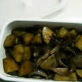 0kay0's cooksnap of when they made さつまいもと舞茸の煮物.