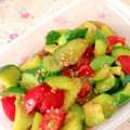 myumyuシンバ's cooksnap of when they made 超簡単　きゅうりとトマトの和え物サラダ.