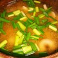 necoyan's cooksnap of when they made 我が家の味噌汁♡たたき長芋としめじ.