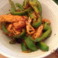 pumpkin23's cooksnap of when they made 食べるラー油で簡単油揚げとピーマン炒め.