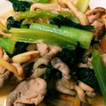 whochan's cooksnap of when they made 豚コマと小松菜・きのこの炒めもの.