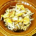 ◇ひびき◇'s cooksnap of when they made カリカリ鳥皮とほうれん草の炒め物.