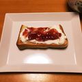 ❁Abake❁'s cooksnap of when they made 水切りヨーグルトのランブルベリートースト.