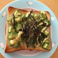 私は苺大福's cooksnap of when they made 完熟アボカドのとろけるマヨ醤油トースト.