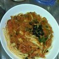 fl＊＊'s cooksnap of when they made 簡単☆トマトソーススパゲティ.