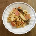 ☆Rokko☆'s cooksnap of when they made レンコンとキノコの炒め物.