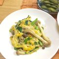 Susie845's cooksnap of when they made しめじ入☆オイスターソースニラ玉.