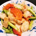mahmican's cooksnap of when they made トマトとアスパラの鶏肉炒め.