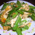 siomamakam's cooksnap of when they made 卵とキヌサヤのアジアン炒め.
