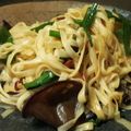 ladyamo's cooksnap of when they made ニンニクのきいたオイスターソース焼きそば.