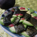 ひろみつばち's cooksnap of when they made 人気おつまみ☆アボカドの梅海苔巻き.