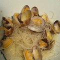 あき１２１'s cooksnap of when they made あさりと春雨のバター蒸し.
