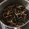 yoko421's cooksnap of when they made 甘くない♪ひじきの煮物.