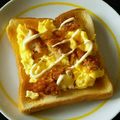 ＊なぁ＊'s cooksnap of when they made 食パンアレンジ☆からあげたまご.