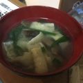 ☆あおはるママ☆'s cooksnap of when they made 朝食に♪ ニラ 椎茸 油揚げの お味噌汁.