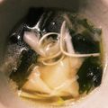 y_uu's cooksnap of when they made ワンタン皮のみ☆とろりんワカメスープ.