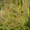 かみわかめ's cooksnap of when they made 簡単もやしときゅうりの酢の物.