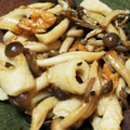 ゆうとっちょん's cooksnap of when they made しめじと竹輪の炒め物.