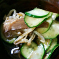 shou_wen's cooksnap of when they made もやしと椎茸 キュウリのワサビ醤油和え！.