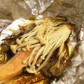 ラブパレード70's cooksnap of when they made きのこと鮭のホイル焼き♪.