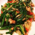 Yumiko12's cooksnap of when they made にらとベーコンのおかか炒め.