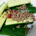 チョコ_ファッジ's cooksnap of when they made きゅうりとひき肉の甘辛炒め.