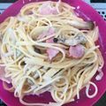 ま～とんママ's cooksnap of when they made ダッチオーブンで作るクリームパスタ.