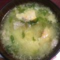 クックDZRR0R☆'s cooksnap of when they made 鶏皮でスープ.