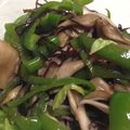なか☆chibi's cooksnap of when they made 時短-塩昆布バターでピーマン&舞茸.