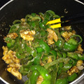 oimoim's cooksnap of when they made ピーマンとくるみの甘辛炒め.